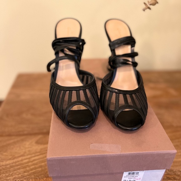 WORN ONCE* GIANVITO ROSSI Vitello lace up heels - Picture 3 of 7